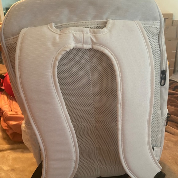 XLarge Nike Backpack - Picture 3 of 4